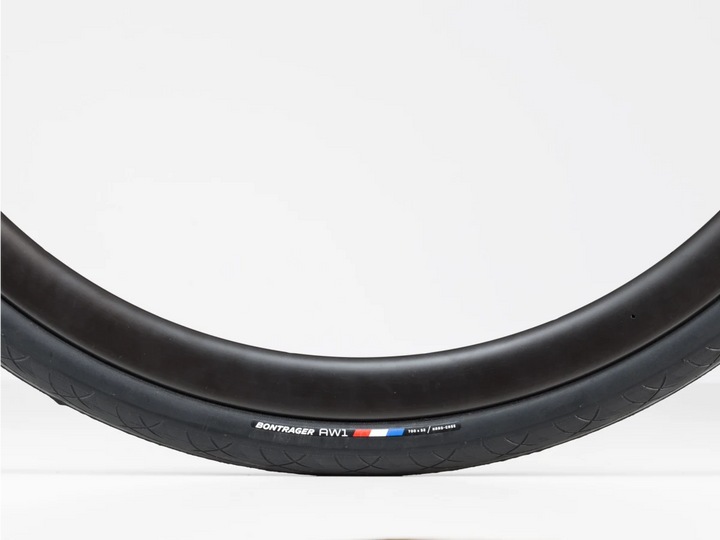 Bontrager AW1 Hard-Case Road Tyre