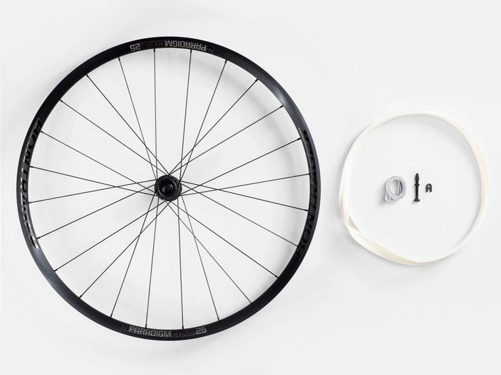 Bontrager Paradigm Comp 25 TLR Disc Road Wheel