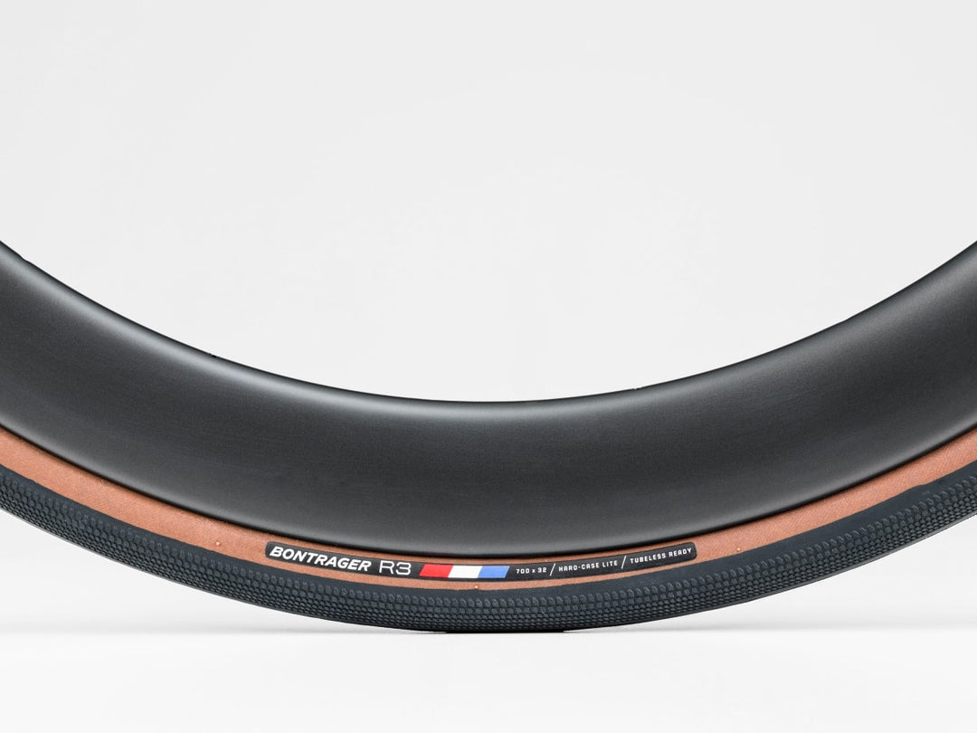 Bontrager R3 Hard-Case Lite TLR Road Tyre